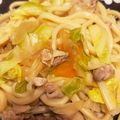 くろねこ＾＾'s cooksnap of when they made 我が家の焼きうどん.