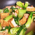 にじゆめa's cooksnap of when they made 鶏胸肉と厚揚げ青梗菜の塩炒め.