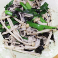 えりこ82☆'s cooksnap of when they made 簡単♪にらとえのきの胡麻和え＋海苔☆.
