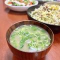 Superlittleboo's cooksnap of when they made 豆苗と玉ねぎの味噌汁.