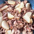 jo2☆'s cooksnap of when they made 大根と牛ばら肉のスキ煮.