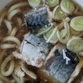 ひぃちゃんひー's cooksnap of when they made 鯖の水煮缶と生姜のぽかぽかうどん.