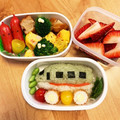パンペネ's cooksnap of when they made 電車好き 新幹線はやぶさ 幼稚園のお弁当.