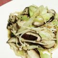 まぶたん's cooksnap of when they made ＊長葱とタップリきのこのバター醤油＊.