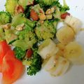 xyzクック's cooksnap of when they made ✿バナナとブロッコリーのサラダ✿.