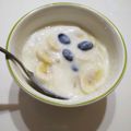 ☆雪矢☆'s cooksnap of when they made 茹で黒豆とバナナのヨーグルト和え.