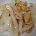 バボタン's cooksnap of when they made 簡単！鶏皮と玉ねぎのシンプル☆炒め.