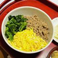 もぐもぐ人's cooksnap of when they made 鶏そぼろの三色そぼろ丼.