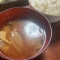papikun's cooksnap of when they made キャベツと油揚げのみそ汁.