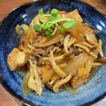 スージー＆ジル's cooksnap of when they made 【簡単調味】新玉ねぎと絹揚げの煮物.