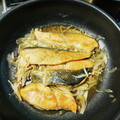 リトマス試験紙's cooksnap of when they made 鮭ムニエル＆オニオン＆もやし♡.