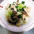 海老フライのしっぽ's cooksnap of when they made レタスとしめじと鶏むねの旨マヨソテー☆.
