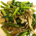 mahatir's cooksnap of when they made ツウサイ（空芯菜）と椎茸の青菜炒め.