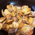 コケ子's cooksnap of when they made 相性バッチリ！あさりのバター焼き.