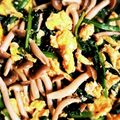 ミルクスイッチ's cooksnap of when they made ほうれん草としめじ、玉子で炒めチャイナ。.