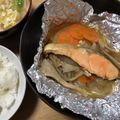 ぬーまいと0523's cooksnap of when they made 鮭のバター醤油ホイル焼.