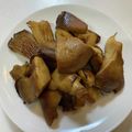はるはなひな's cooksnap of when they made 美味！つまみ！黒アワビ茸のバター焼き.