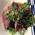 ベティ３'s cooksnap of when they made 付属のタレで！鰹のタタキのネギごま油漬け.