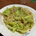 いとあママ's cooksnap of when they made 甘辛が美味♡ランチに簡単♪キャベツうどん.