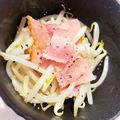 run※'s cooksnap of when they made 簡単弁当おかず☆もやし&ﾍﾞｰｺﾝ炒め.