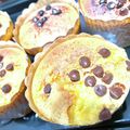ヒコマロロン's cooksnap of when they made 生クリームとHMで簡単マフィン.