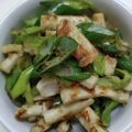 ｶﾘｶﾘみっちゃん's cooksnap of when they made 長ネギと竹輪のおかか炒め.