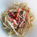 おかずさん88's cooksnap of when they made もやしとカニカマの塩昆布和え.