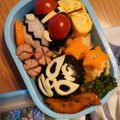 Romi⁂'s cooksnap of when they made 仮面ライダー1号とショッカーのキャラ弁❤.