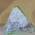 あゆたっくん's cooksnap of when they made ごまとカニカマのおにぎり.