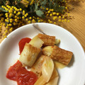 mantacarp's cooksnap of when they made ちくわとじゃが芋とトマト炒め.