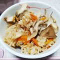 ぱふ♪'s cooksnap of when they made 舞茸の炊き込みご飯.