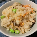 ぴんくぺっぱ's cooksnap of when they made 鮭としめじの炊き込みご飯✨.
