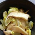 TYSK's cooksnap of when they made きのことキャベツのオイマヨ炒め.