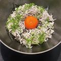 ERIKOのご飯's cooksnap of when they made モチモチ～♪冷凍卵としらす丼.