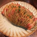 喜八＆Hacchi's cooksnap of when they made ベーコンガーリックハッセルバック ポテト.
