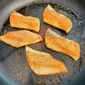 OTO☆HANA's cooksnap of when they made 簡単調理！鮭のムニエルバター醤油風味.