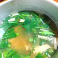マキマキ913's cooksnap of when they made 菜の花と乾燥えのきのお味噌汁.