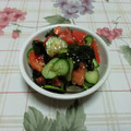 レオミウ's cooksnap of when they made ワカメと豆腐とトマトときゅうりのサラダ.