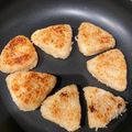 つくニャー's cooksnap of when they made このタレが決めて！！焼きおにぎり.
