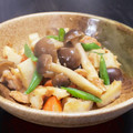 ☆GSSQHY☆'s cooksnap of when they made 根菜野菜としめじの炒め煮.