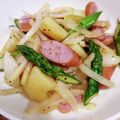 もにゃっこ's cooksnap of when they made 味付け簡単！アスパラジャーマンポテト.