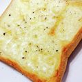 pyonpoco's cooksnap of when they made とろ〜りダブルチーズトースト！.