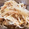あやかず1022's cooksnap of when they made 材料2つ！ツナともやしのポン酢ごまナムル.