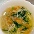 にこちゃんち's cooksnap of when they made もやし&ニラの野菜たっぷり中華スープ.