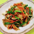 きゃんでぃ×2's cooksnap of when they made ニラと舞茸と人参の炒め物.