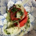 みにー2020's cooksnap of when they made 玉ねぎとトマトのバジルソースサラダ.