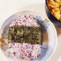 みぽぽ37's cooksnap of when they made ゆかりマヨの♡ぺったんこ・おにぎり.