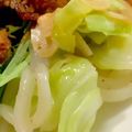 MULA's cooksnap of when they made ニンニク香る豚キャベツの塩焼きうどん.