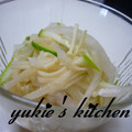 yukiはぴ's cooksnap of when they made 我が家おすすめ！エノキと大根の梅酢あえ.