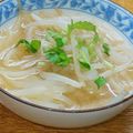 プルンバゴ's cooksnap of when they made ランチに節約！もやしと玉ねぎの中華スープ.